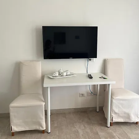 Sirmionerooms ゲストハウス